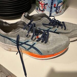 ASICS Men's Gray and Orange Athletic Shoes Majic Speed